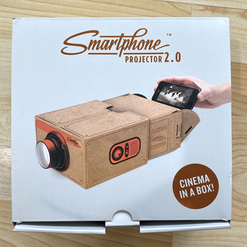 LUCKIES OF LONDON🇬🇧Smartphone PROJECTOR